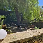 Le Jardin Aux Camelias 民宿