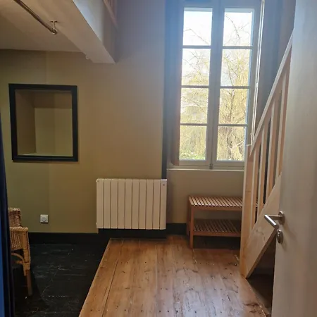 Le Jardin Aux Camelias