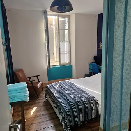 Le Jardin Aux Camelias